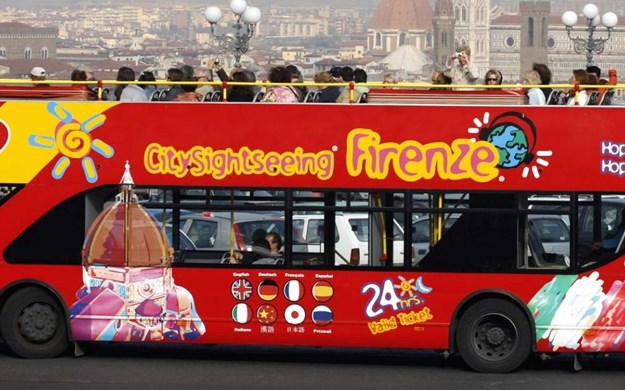 sightseeing bus i Firenze